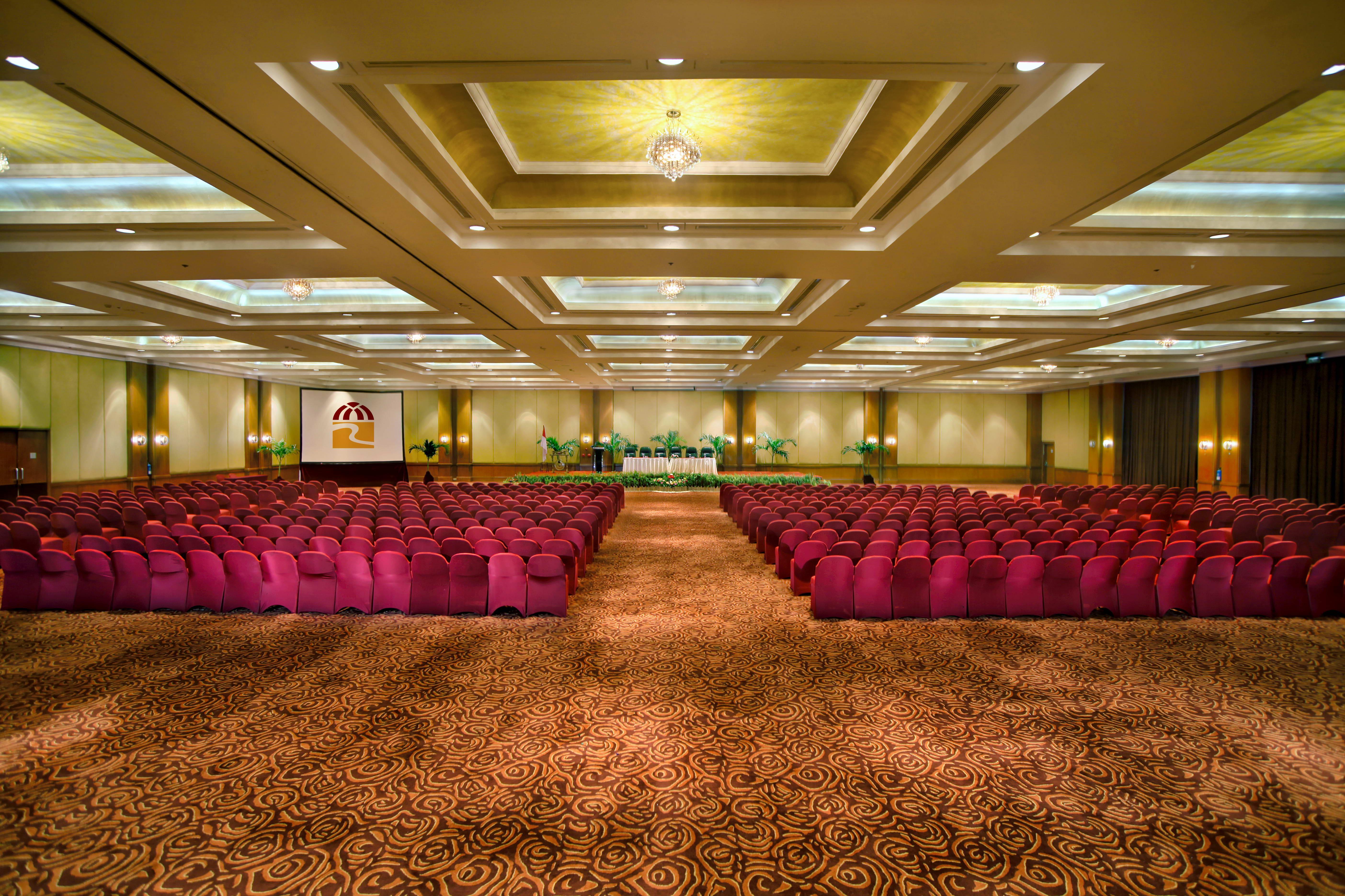Redtop Hotel & Convention Center Jakarta Exterior foto